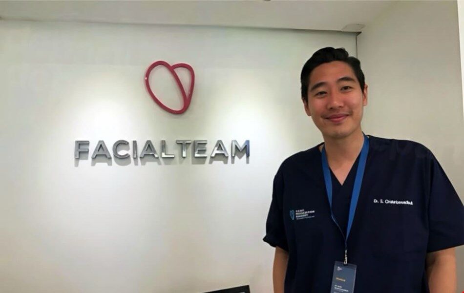 Dr.Sarut Plastic Surgery 0